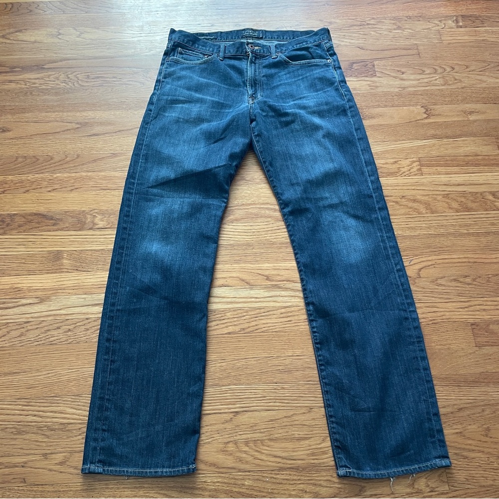 Lucky brand Classic Men’s 363 vintage Straight-Leg Jeans 33